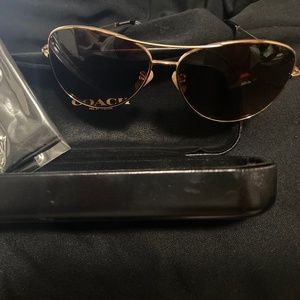 Coach Aviators